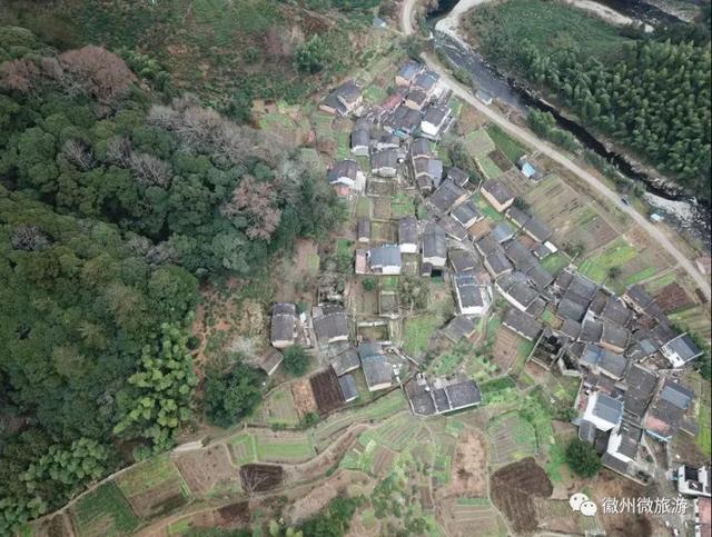 杨村乡,地处徽州区北部,位于著名旅游胜地黄山脚下,是黄山的南入口