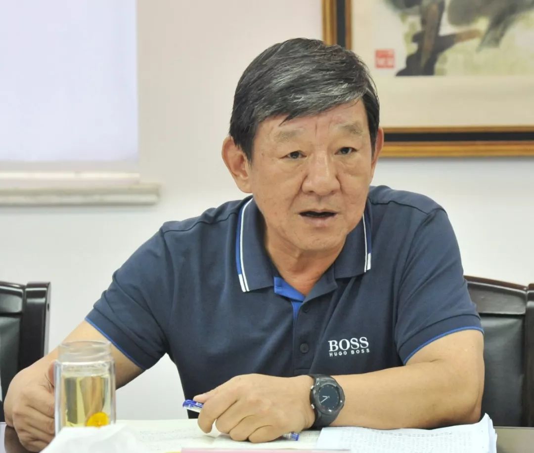 无锡市工信局王荣明副局长讲话,针对当前复杂多变,不容乐观的经济形势