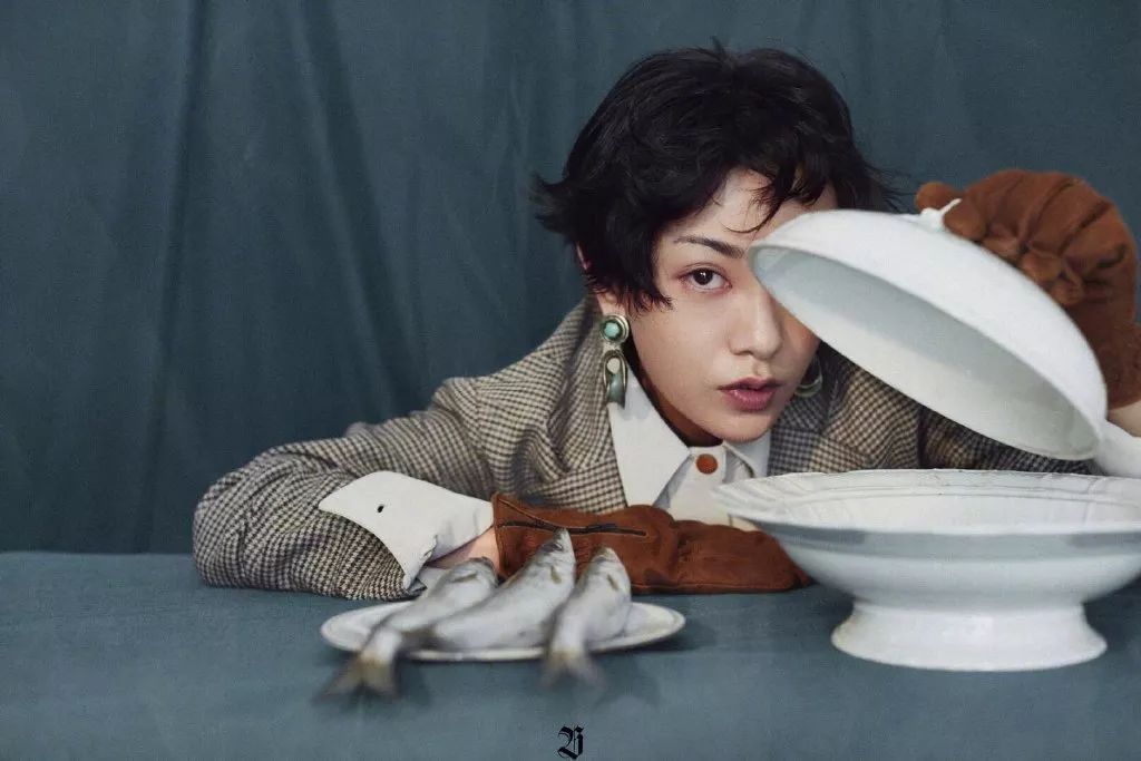 超短羊毛卷 侧分,复古港风的调调,惊艳一大批粉丝