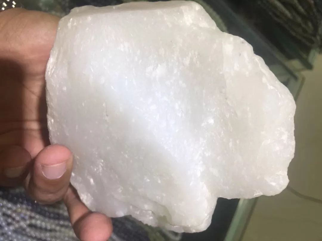 大鹏说玉—说说和田玉老坑料与新坑料的区别