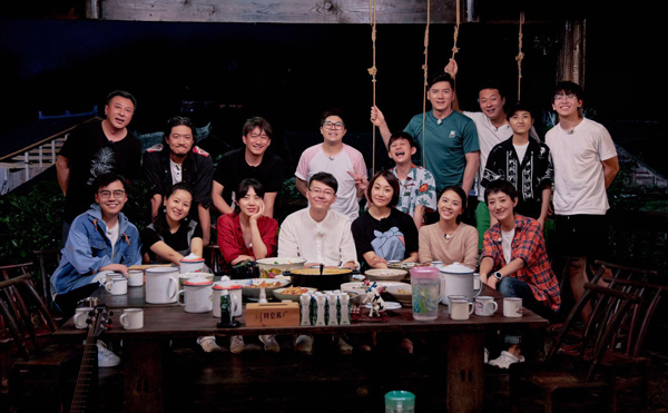 的电视剧《觉醒年代》也有望在今年播出,剧中他饰演一代文人钱玄同