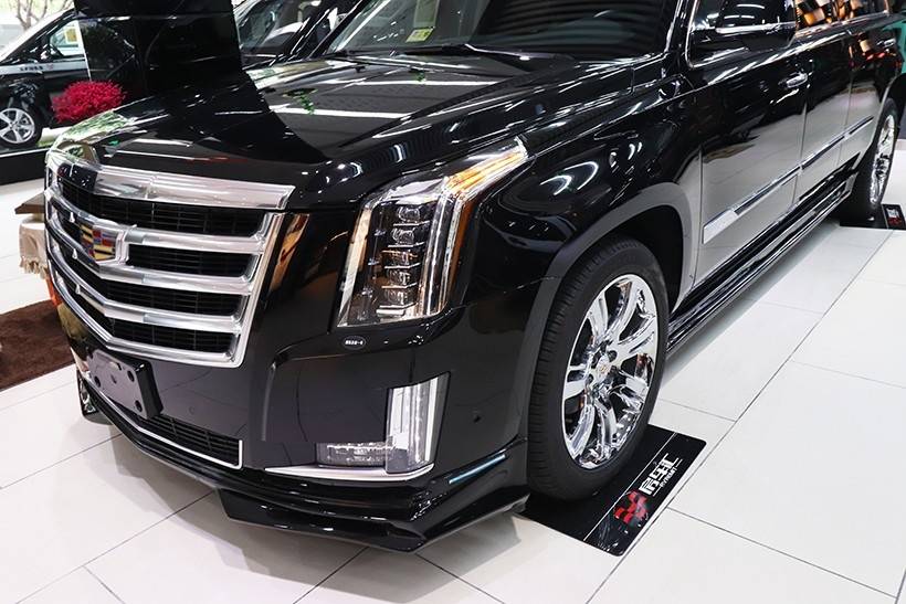 外观狂野内饰奢华凯迪拉克凯雷德加长版比路虎揽胜还强劲