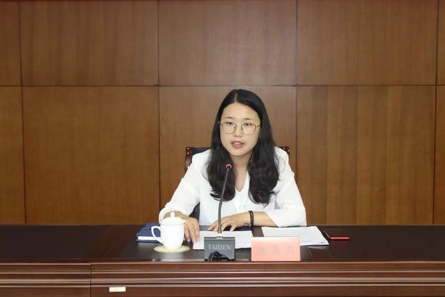 工作通报第一阶段团区委书记朱一鸣同志,团区委副书记陈晶晶同志,团区