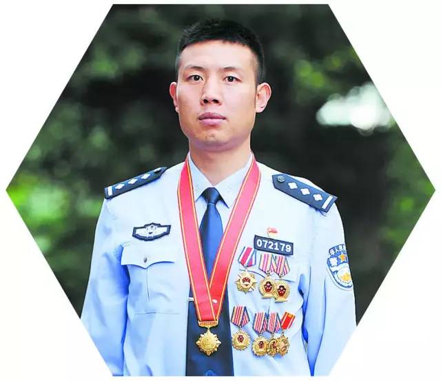 这些成都公安功臣模范,有没有你认识的