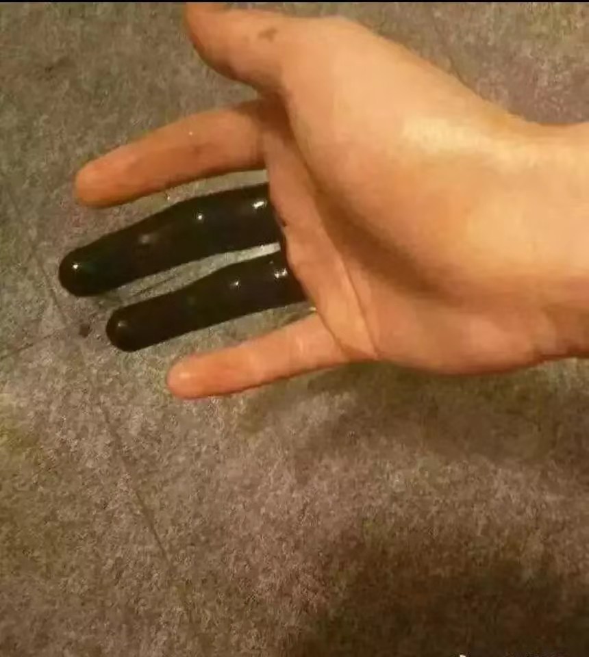 对你竖起大拇指的人不一定是在夸你还有可能再用意大利炮瞄你