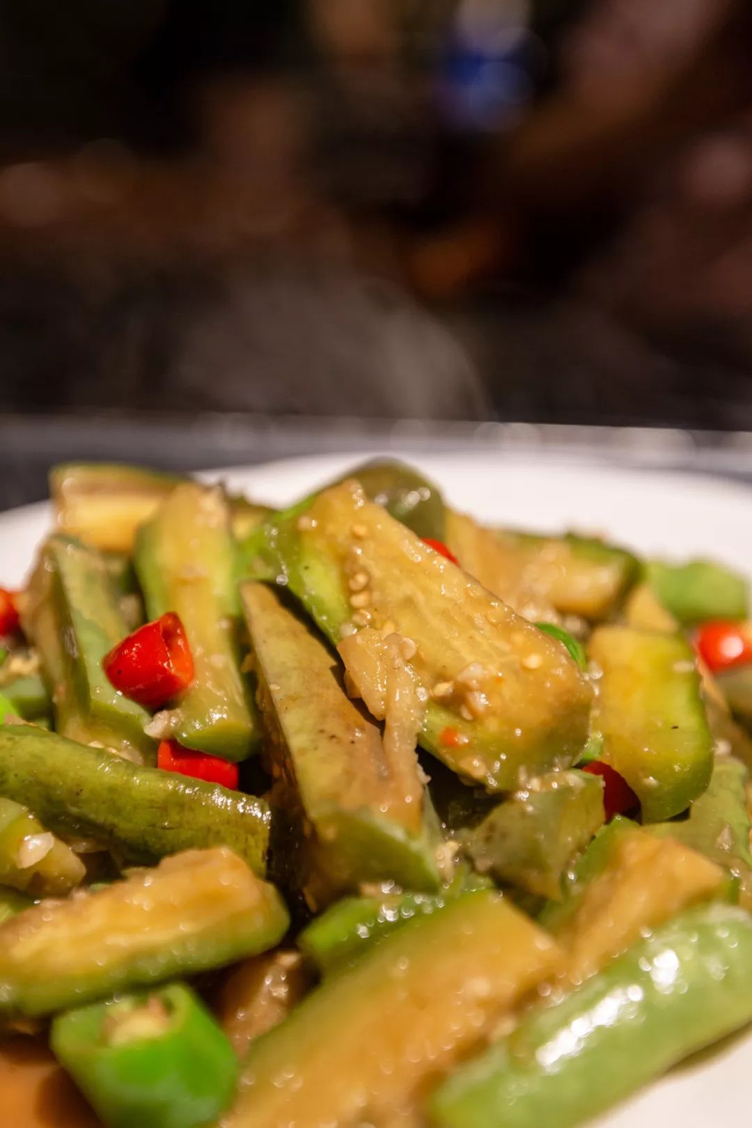 这是绿茄子,是商家特地从武夷山采购回来的农家绿茄.