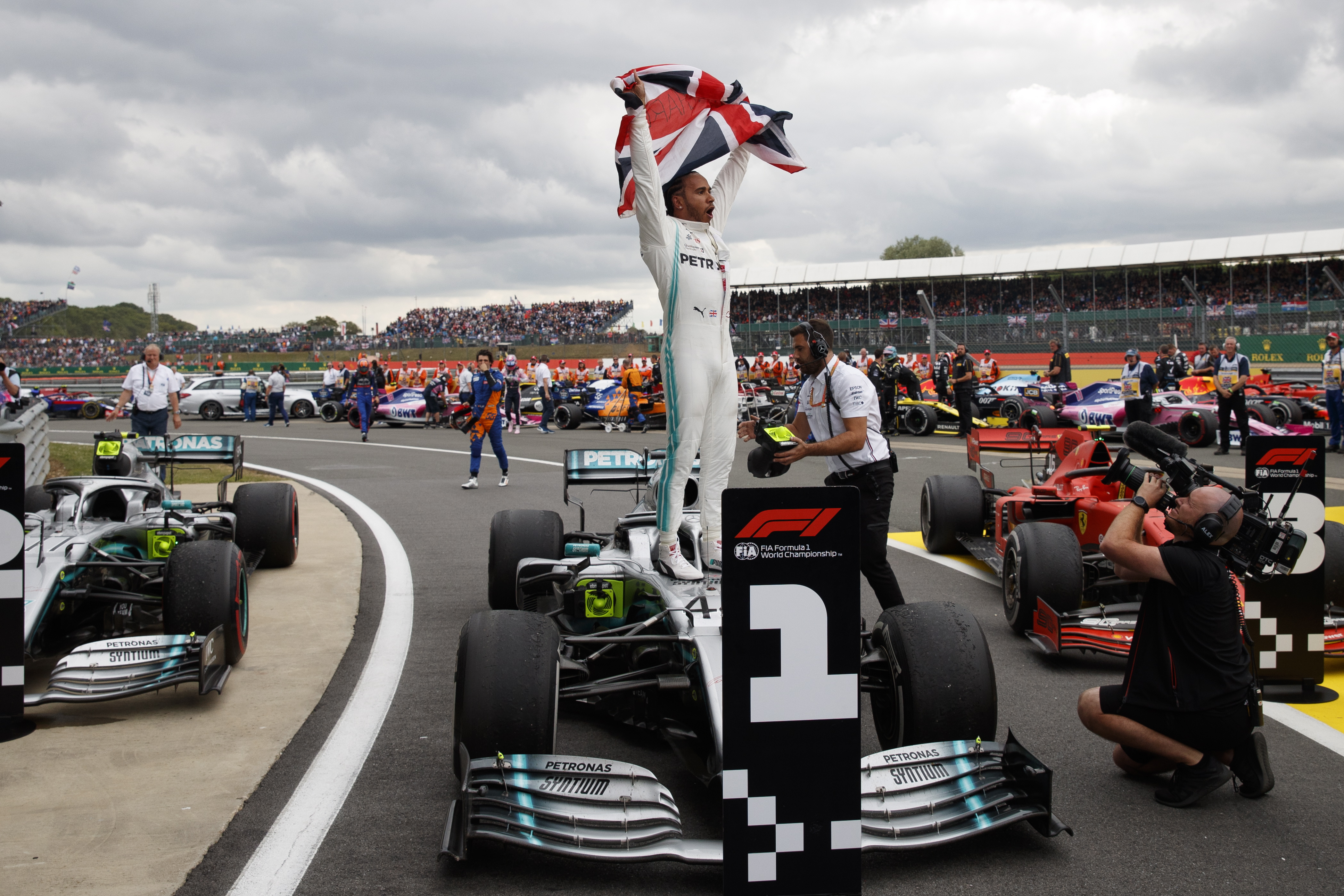 赛车——f1英国大奖赛:汉密尔顿夺冠