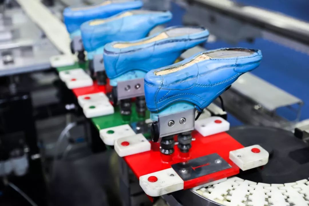 行业聚焦 | 制鞋行业,产地转移只是治标,自动化才是治本?