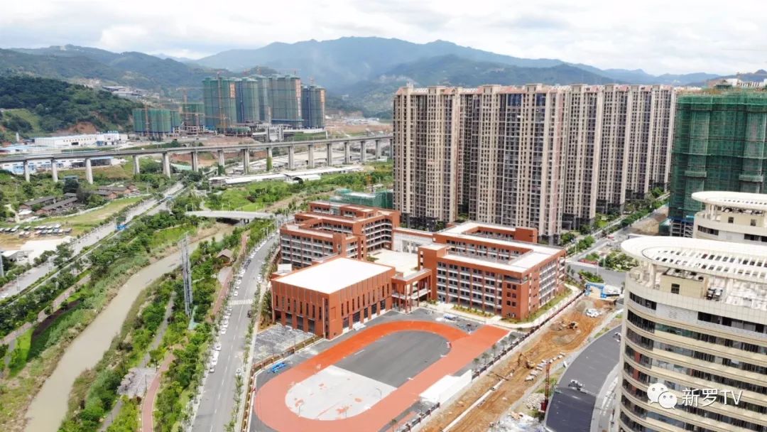 日出东山铸就梦想龙岩东山小学新貌扬帆谱华章