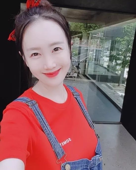 haha河东勋与妻子星三胎得女结婚七年儿女双全太幸福了吧