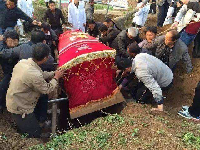 死人后的第七天叫回魂头七你知道要注意什么吗