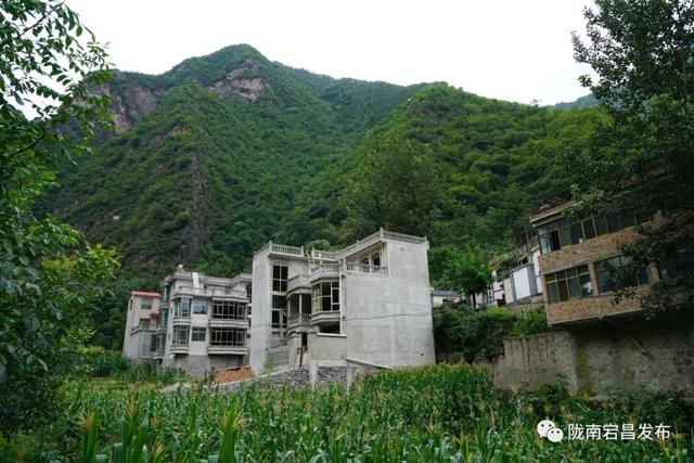 拆危治乱 扮靓美丽宕昌