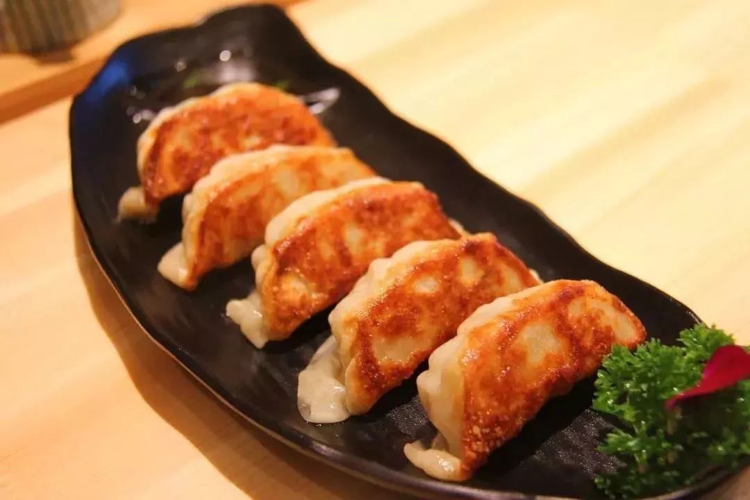 日式煎饺真的居然一口吃出了温暖的味道温暖的煎饺1都能在这里找到