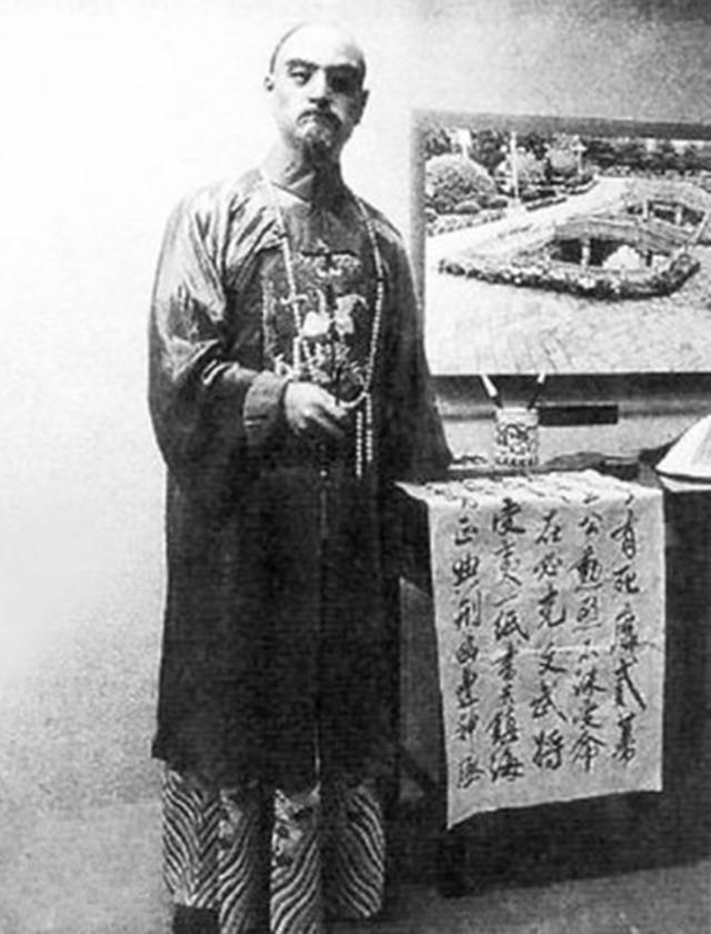 袁崇焕被凌迟后后代真的被赶尽杀绝了吗有一支后代投靠了清朝