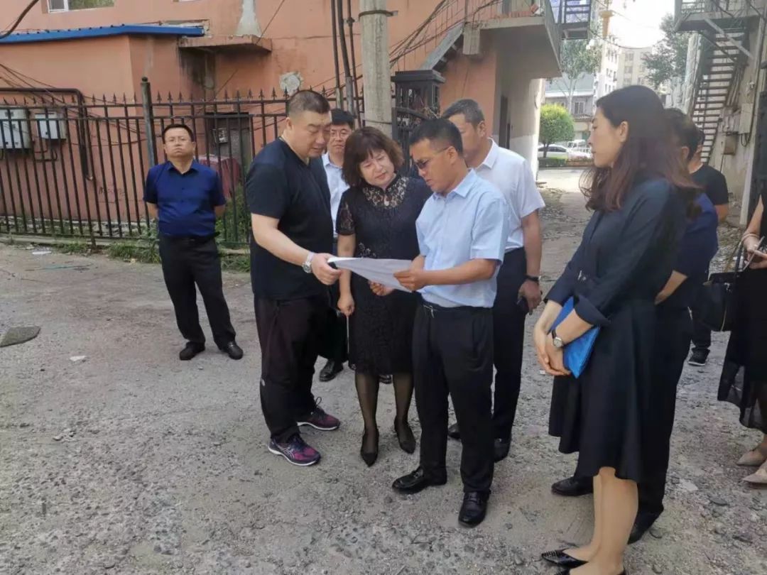 船营区政府主要领导到部分学校检查指导工作_简俊峰