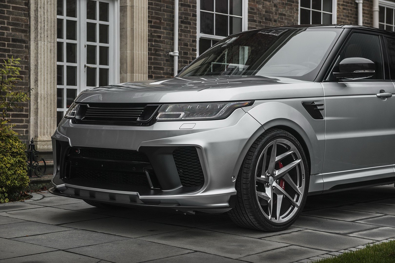 路虎揽胜运动range rover sport svr简约改装_搜狐汽车_搜狐网