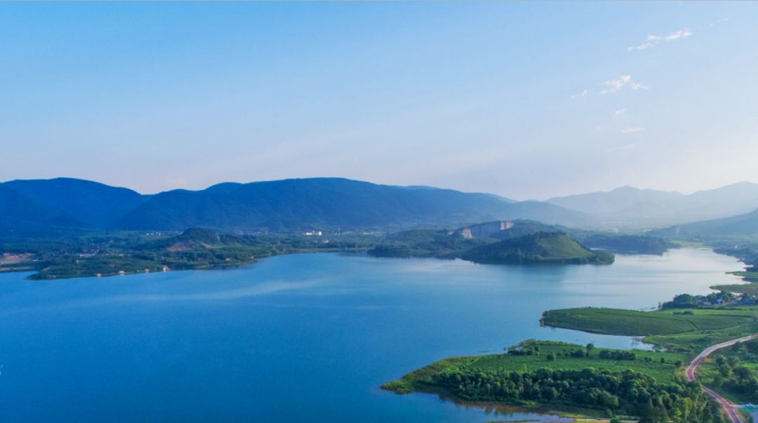 坐落于我市湖13镇阳羡湖畔雅达·阳羡溪山2019年江苏省重点旅游项目