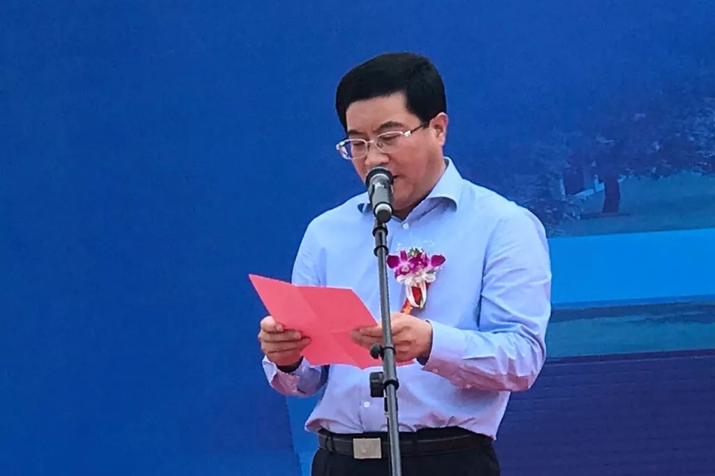 北辰区副书记,区长王宝雨,中国一冶集团总经理,党委副书记刘一鸣出席