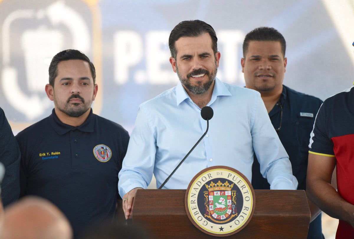 数千波多黎各民众逼总督下台警察发射催泪弹橡皮子弹