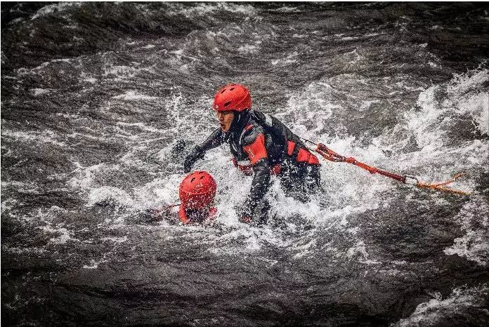 长风破浪会有时水域救援培训打造水上尖兵