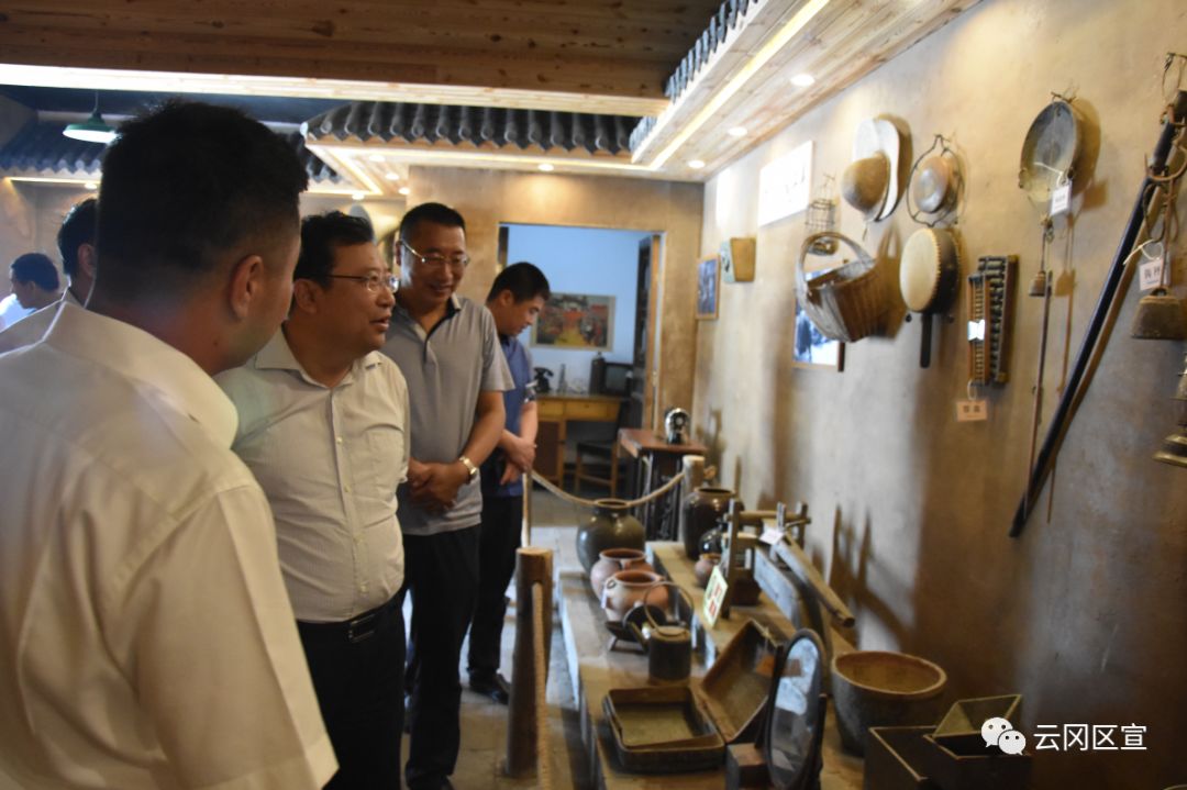 雷雪峰率队莅区调研农村人居环境整治情况