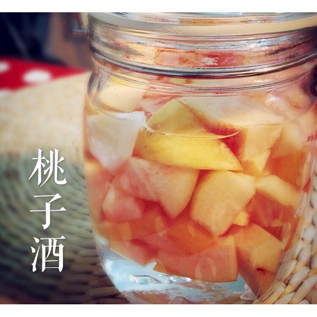 这个夏天有桃子酒陪你教你三秒速调桃子酒