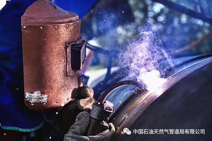 助力北京天更"蓝"_焊接