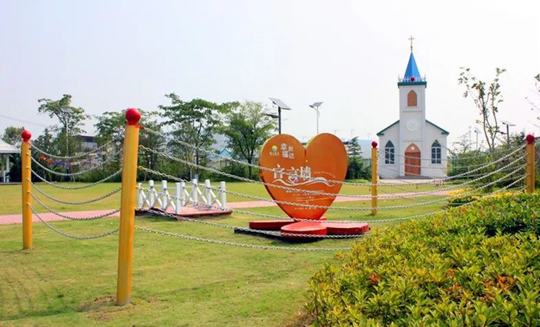 婚纱摄影基地：打造梦幻婚礼记忆
