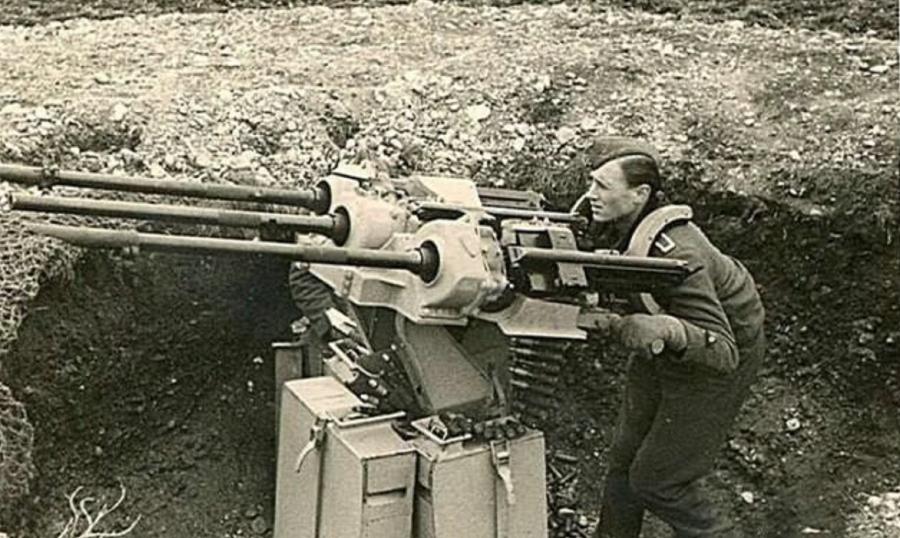 二战德国"奇葩"武器:第2火力令人佩服,第3士兵爱不释手!