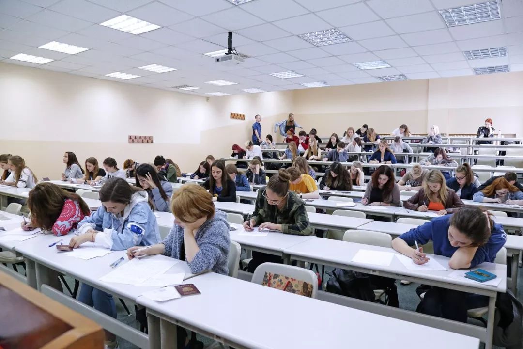 俄罗斯•符拉迪沃斯托克国立经济与服务大学本科,专升本,研究生项目