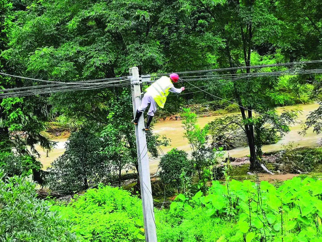 让信号穿越风雨!福建移动抢通灾区通信"生命线"