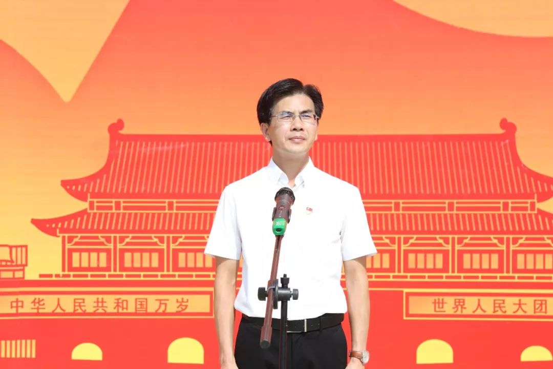 麻涌镇委书记黄桥法,东莞市公安局副局长刘沛雄,镇委副书记,镇长谭叙