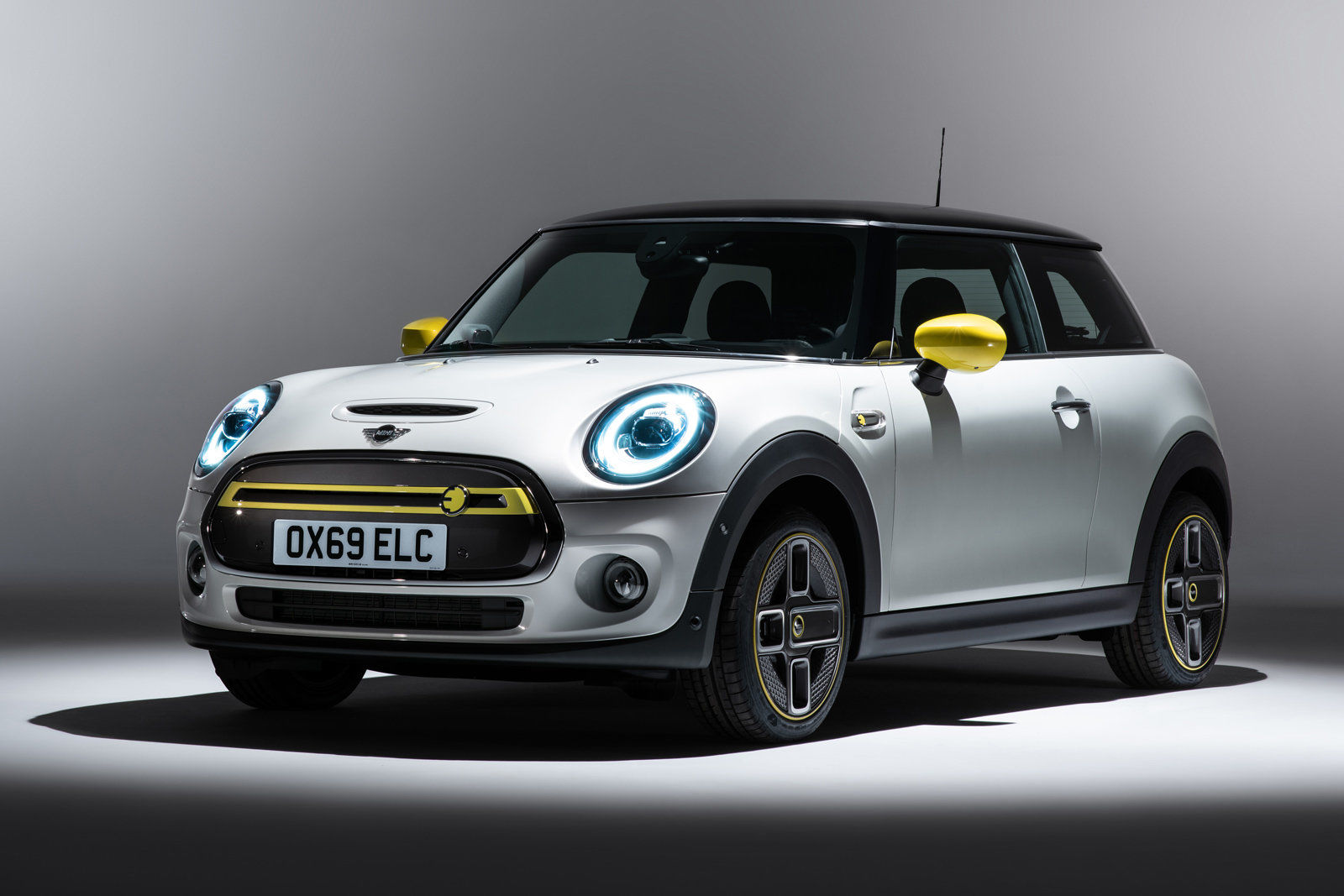 mini系列首款纯电动车minielectric即将上市