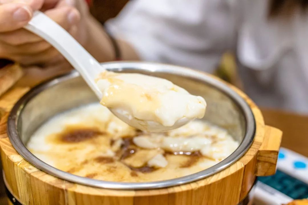 吃豆腐花还要倒计时德政中路这家豆浆店近60种甜品小吃人均才16