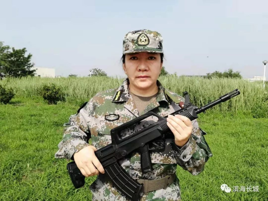 【巾帼风采】新区女民兵训练风采剪影