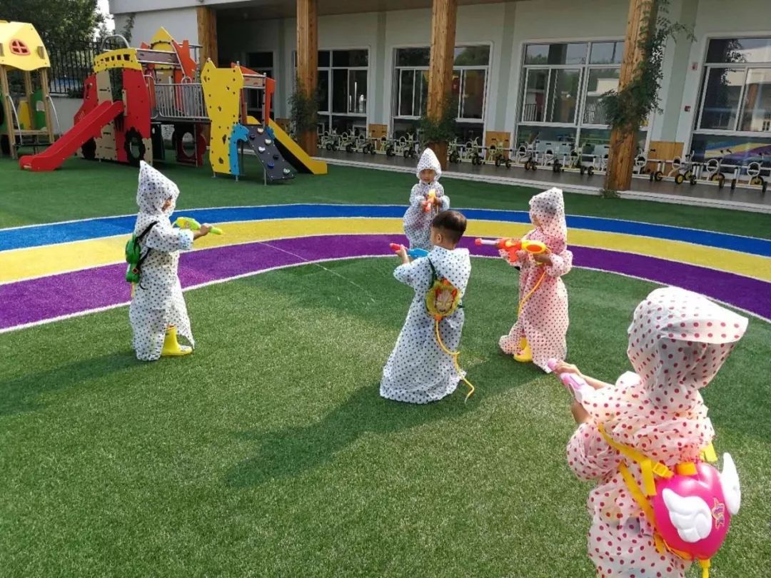 英伦森林幼儿园全城招募,邀你和童年"打成一片"!