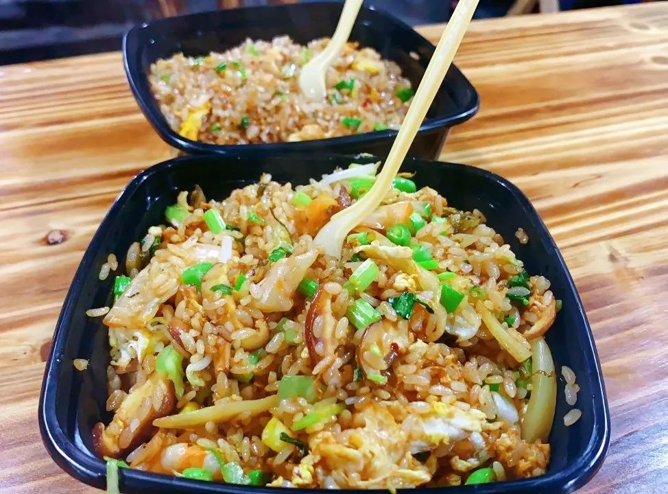 夜市美食特辑(一)| 我被一份炒饭征服了