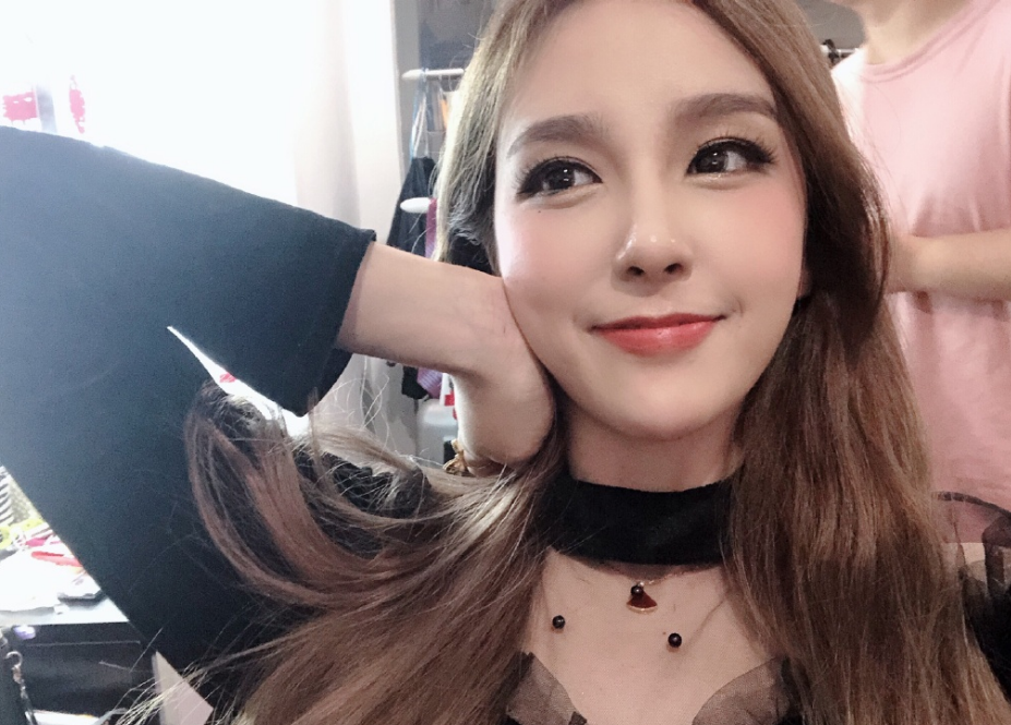 玩梗大王rita透露自己想找男朋友,网友集体发言:那我们怎么办!_直播