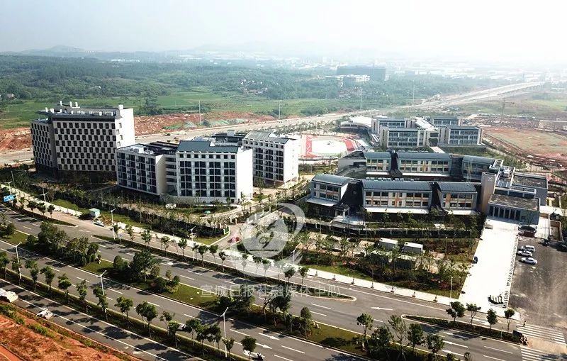 9月开学航拍北师大宣城学校
