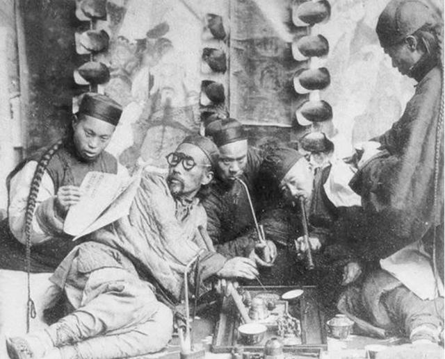 原创两百年前对中国危害最大的一种物品让很多中国人几乎成了废人