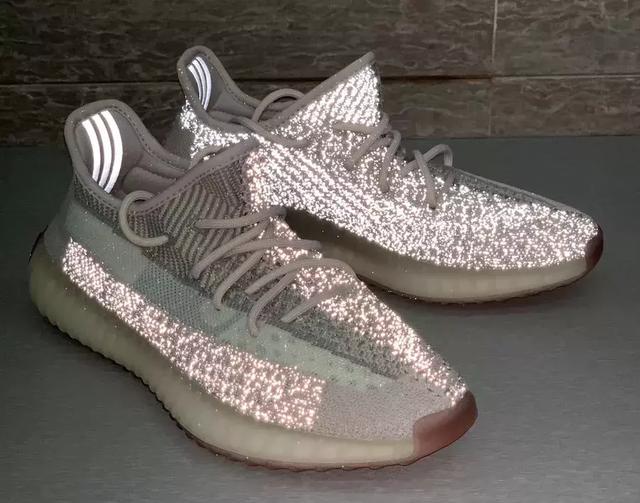 yeezy350v2citrin滿天星版本曝光冰藍色350v2實物釋出