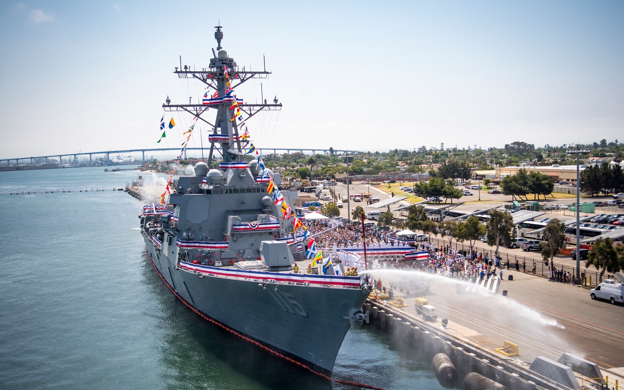 原创火力堪称"军舰之王",叱咤风云的"武库舰"若服役了,会如何?