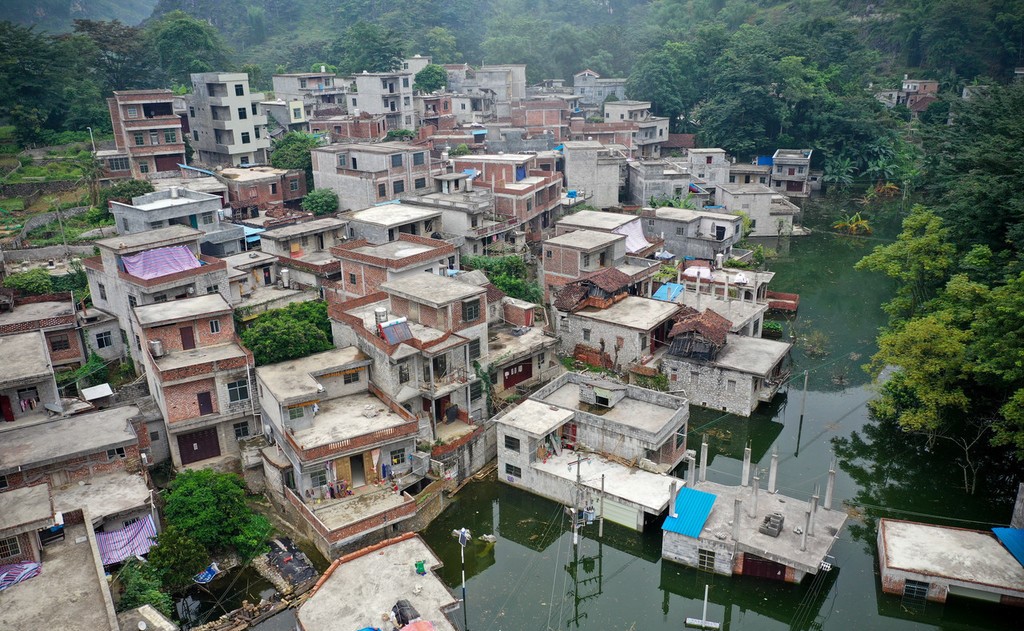 因南方持续降雨,位于广西百色市田东县思林镇群山环绕之中的立丰村自6