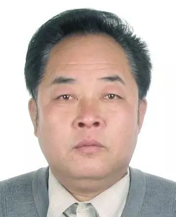 吴桂泉男,1957年7月出生,1976年2月应征入伍,服役于解放军56017部队.