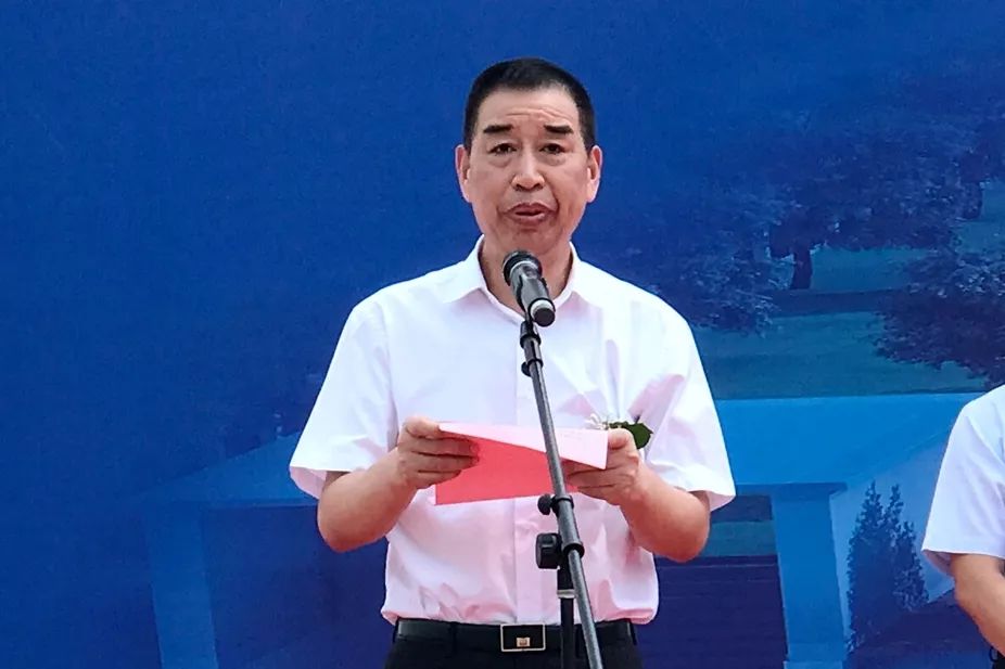 北辰区副书记,区长王宝雨,中国一冶集团总经理,党委副书记刘一鸣出席