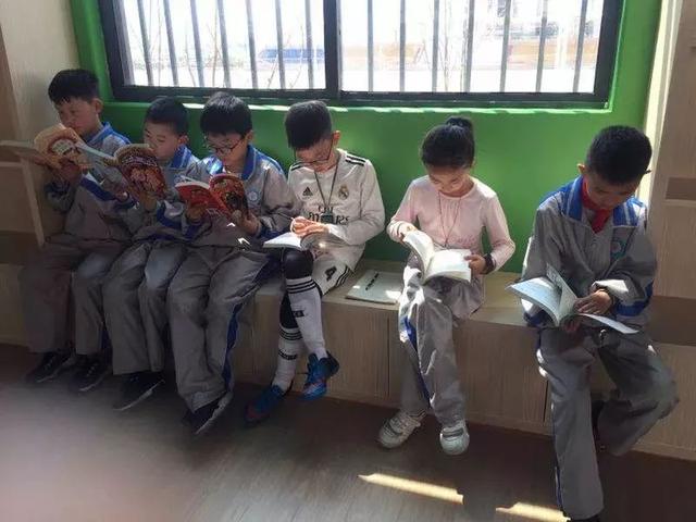 自助微图书馆服务庐山市第一小学