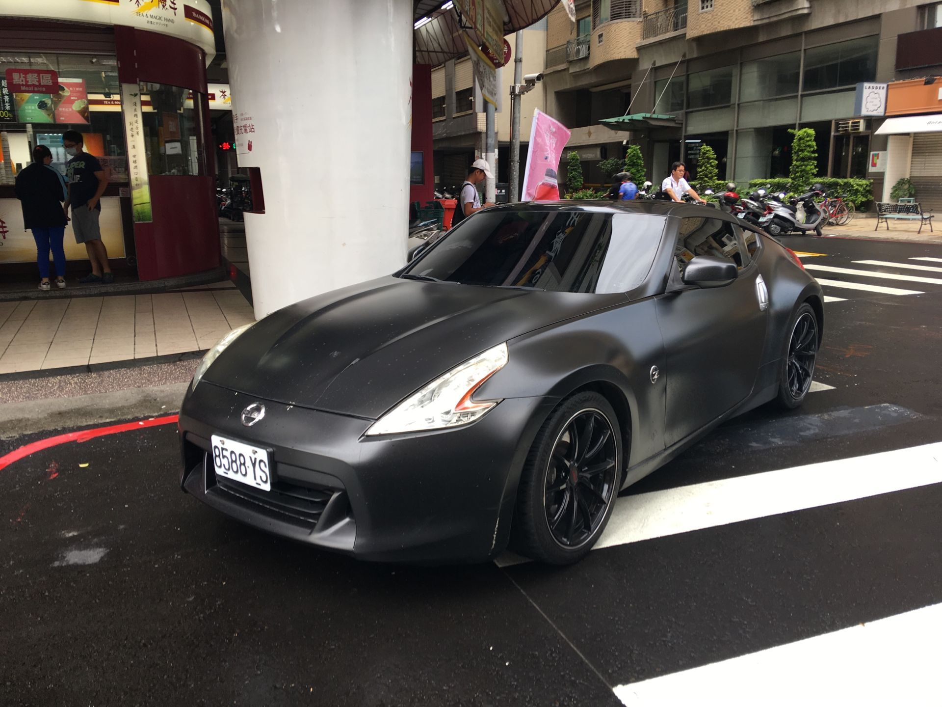 寶島臺灣高雄左營日本原裝進口尼桑nissan 370z v6