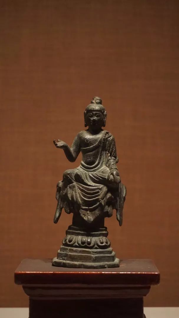 高清图汉传佛像的美让人着了迷