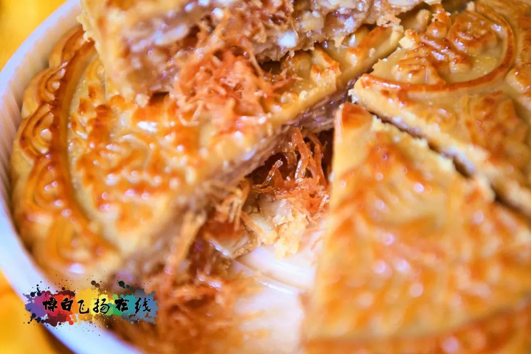 博白人你吃过鸡肉味的月饼吗一个月饼五个鸡腿