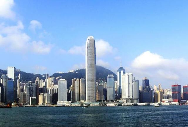 香港三座最高的大厦第一高楼不到500米在国内仅排名第六